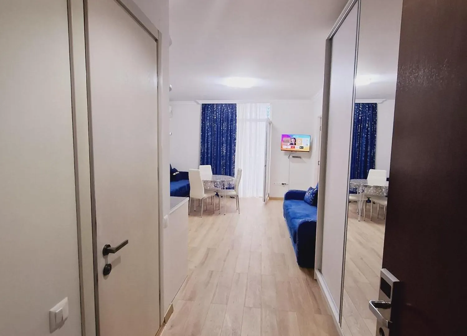 Vip Apartment In Orbi Sea Tower Batoumi